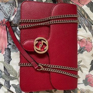 Gucci Interlocking GG Shoulder Bag Red in Leather with Gold-tone